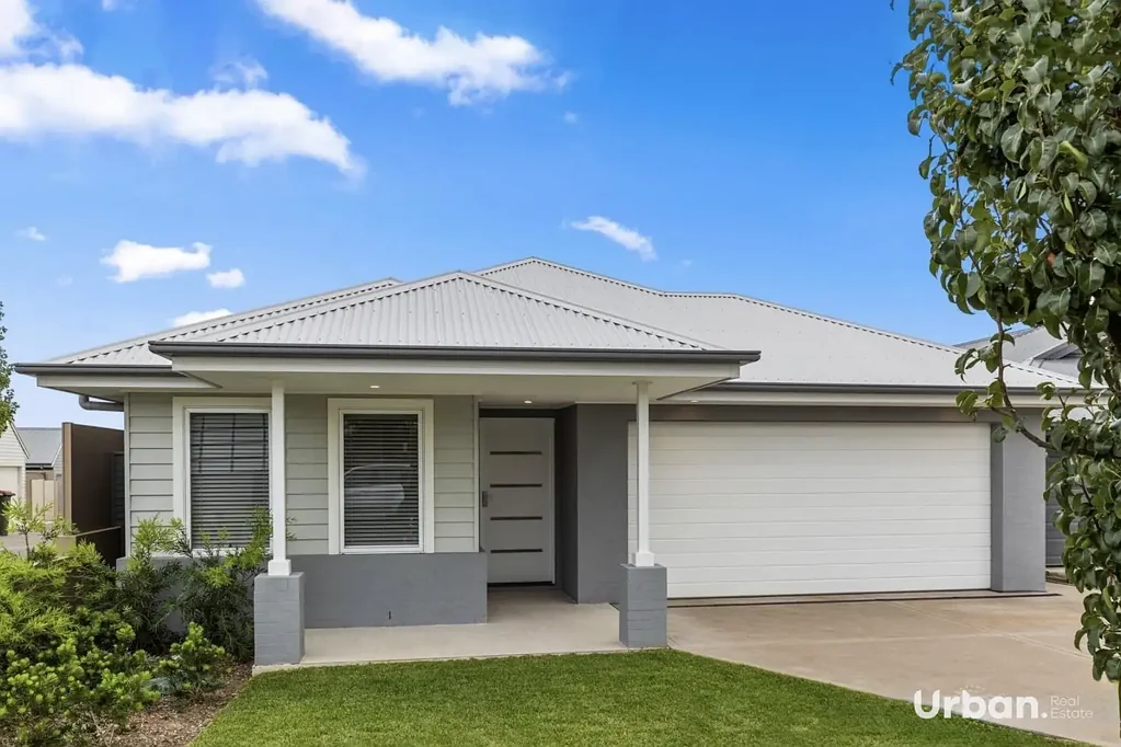 Modern Family Home in Sought-After Huntlee Estate!