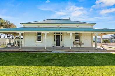 Moonta 4chambre Just 10 Minutes from Kadina or Moonta!