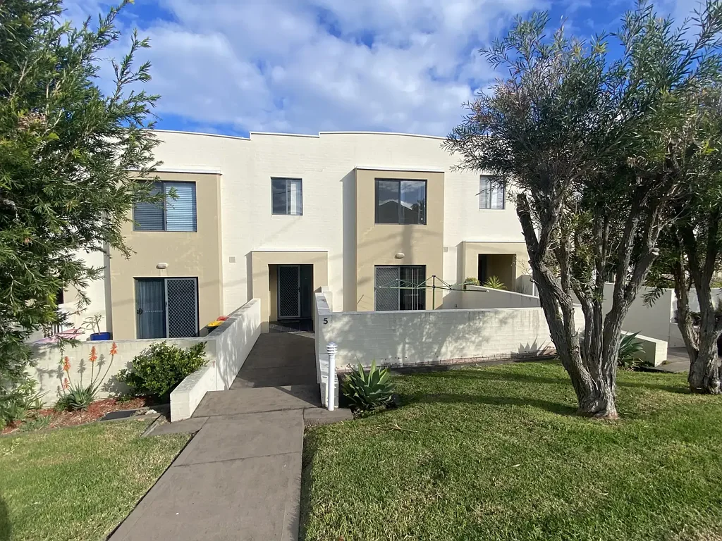 5/14 Dolphin St Ulladulla Available after 20th July 2026