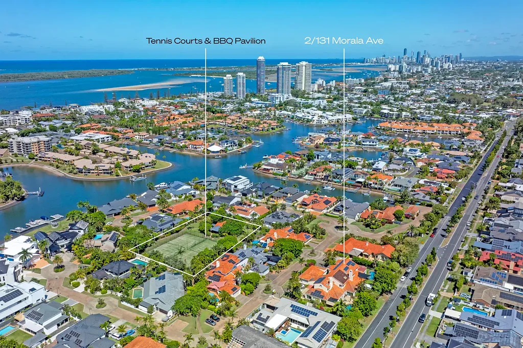 Runaway Bay 4غرفة نوم Exclusive Private Resort with 10m Marina Berth