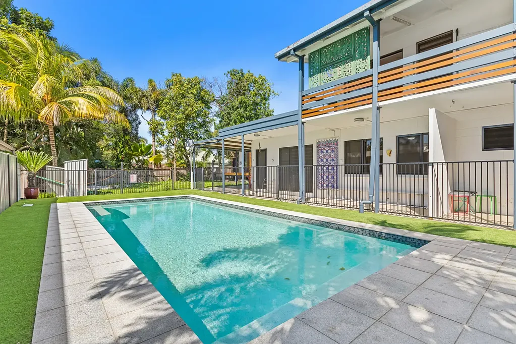 RENT IN PARADISE | Clifton Beach