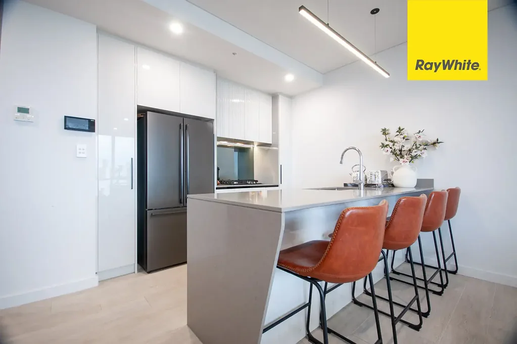 NORTH FACING 2 BEDROOM, 2 BATHROOM UNIT - MERITON SUITES