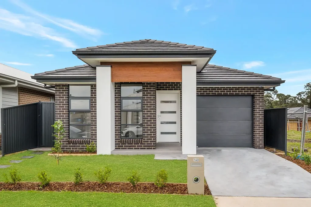 Brand New Family Home with Modern Finishes & Convenient Location