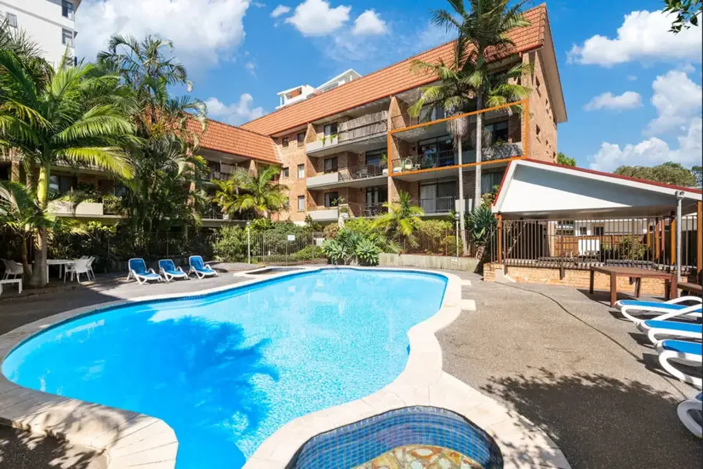 Coffs Harbour 2कमरा Easy Beachside Living with Pool & Hinterland Views...