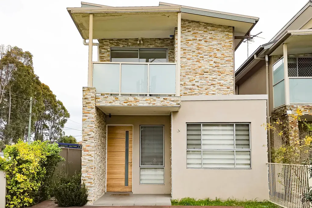 61A High Street, Cabramatta West, NSW 2166, 4房, 3浴, House