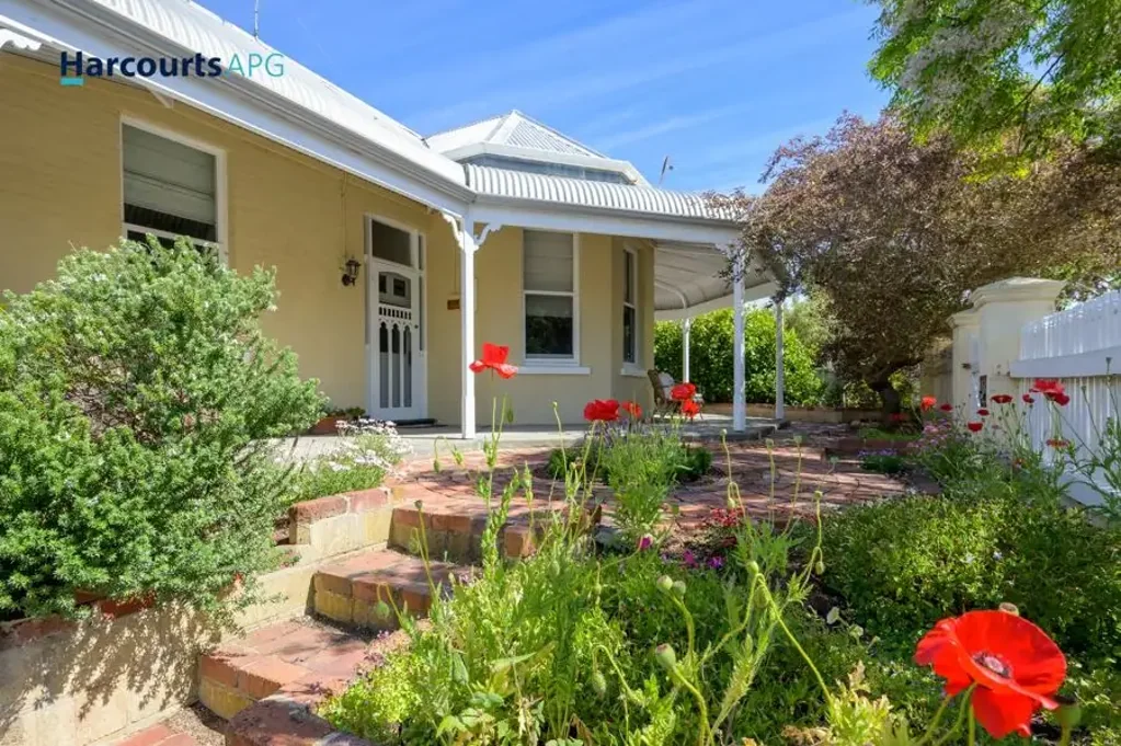 52 Tuart Street, Bunbury, WA 6230