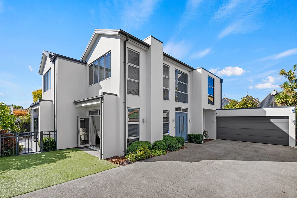 Merivale 4બેડરૂમ High-Spec Merivale Home with Designer Kitchen