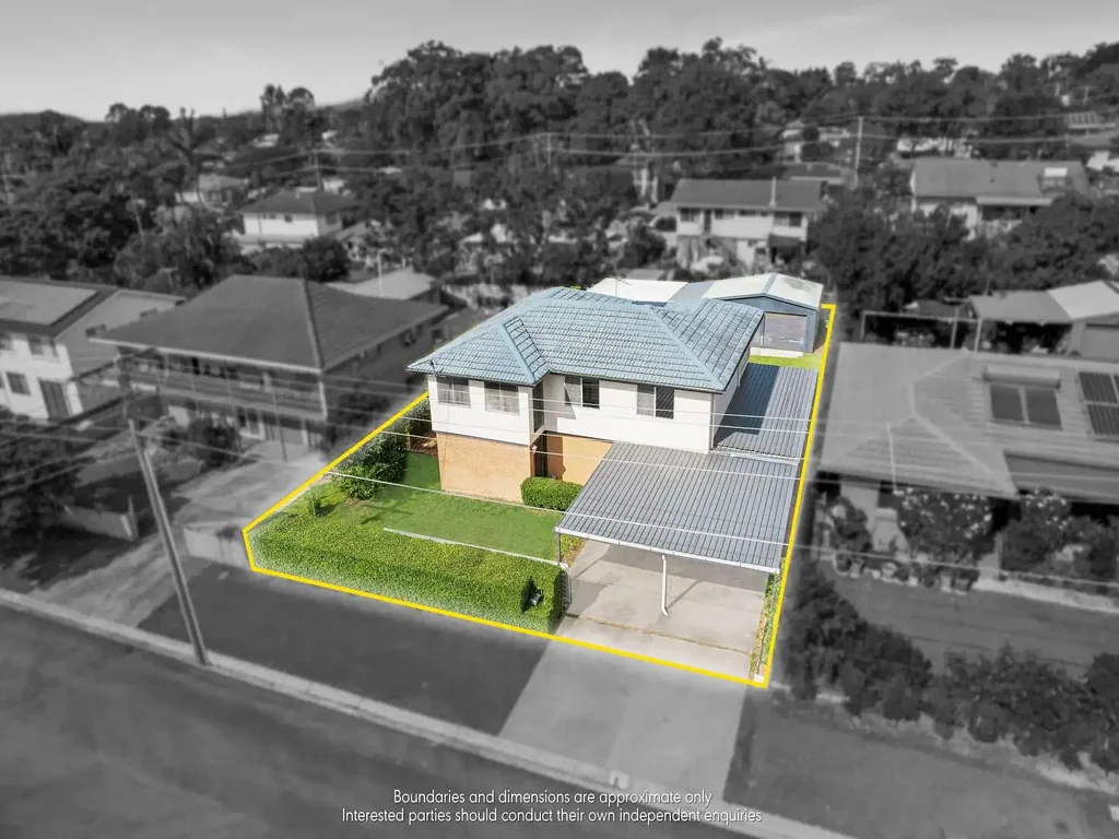 Slacks Creek 3房  坐落在巨大地块上的宏伟高层住宅，拥有充足的停车位  Huge High-Set Home on a Massive 607m2 Block with Ample Parking