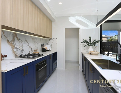 32A Craddock Street, Wentworthville, Parramatta (Northwest suburbs), 5 कमरे, 4 बाथरूम, Apartment