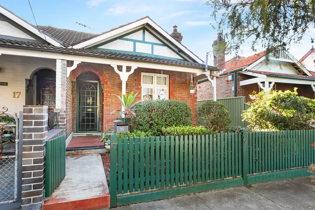 Marrickville 2침실 A vintage charmer, updated & located for lifestyle