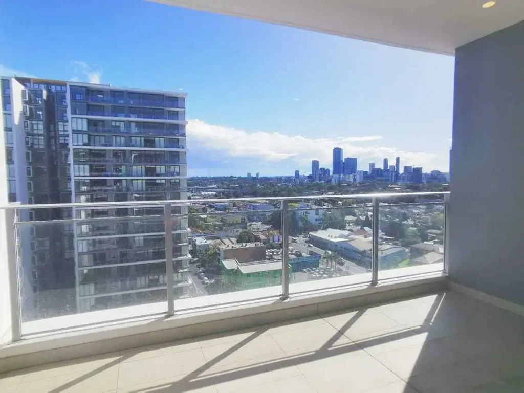 1 bedroom apartment FOR LEASE
