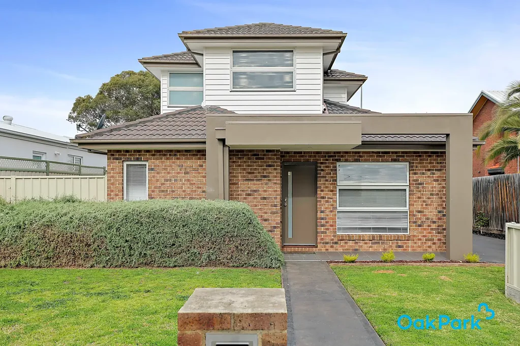 Oak Park 3 Bedroom 'Modern Comfort in a Prime Location ' - Private Sale By Negotiation