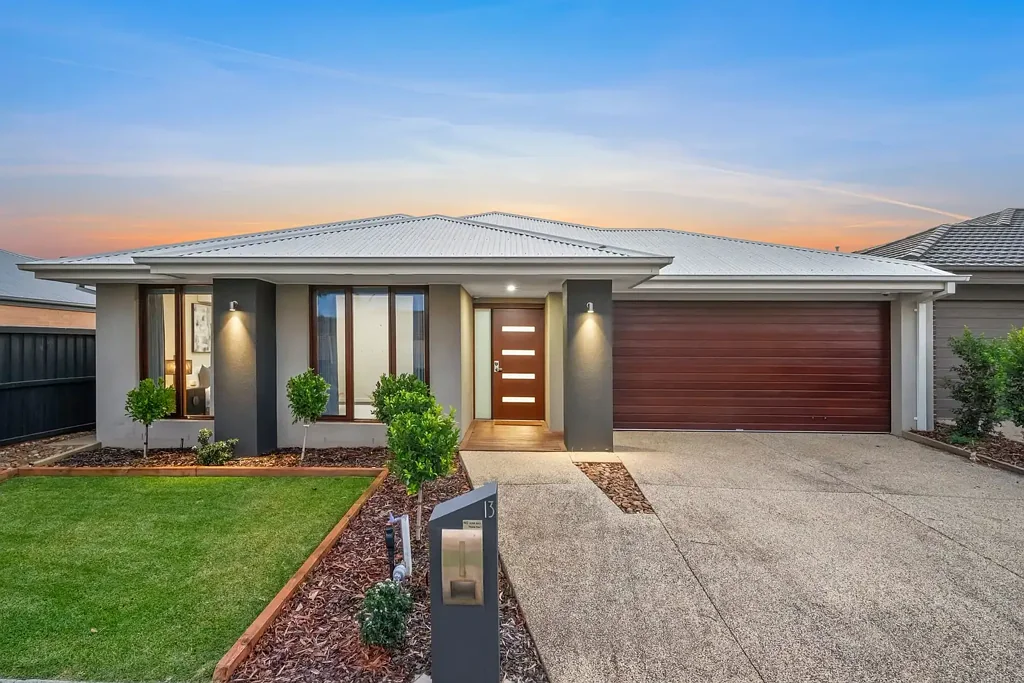 13 Blossom Avenue, Mount Duneed, VIC 3217