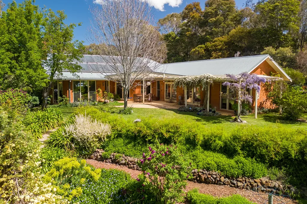 72 Ross Street, Armidale, NSW 2350