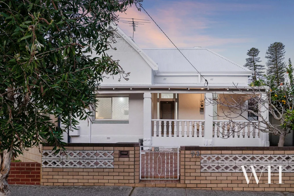 92 Hampton Road, Fremantle, WA 6160