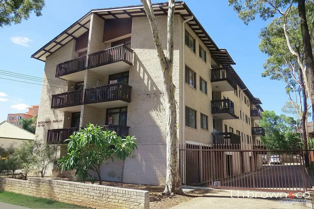 Excellent location & renovated !