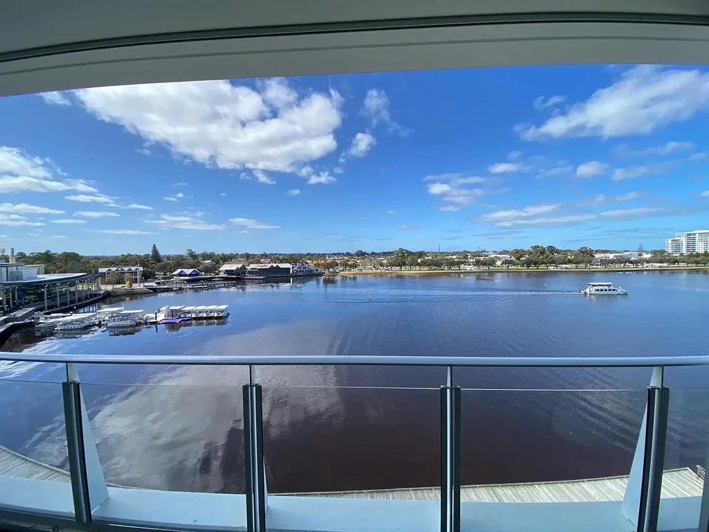 Mandurah 2ਬੈੱਡਰੂਮ Prime Mandurah Water front Living with Everything You Need At Your Fingertips!