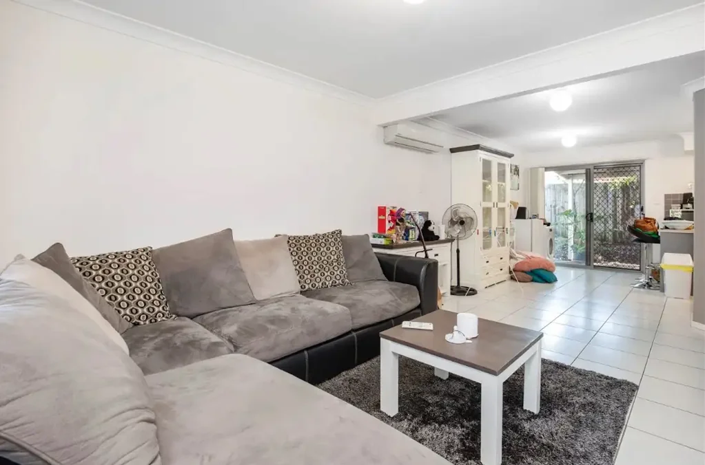 Comfortable Family Living in a Prime Eagleby Location!