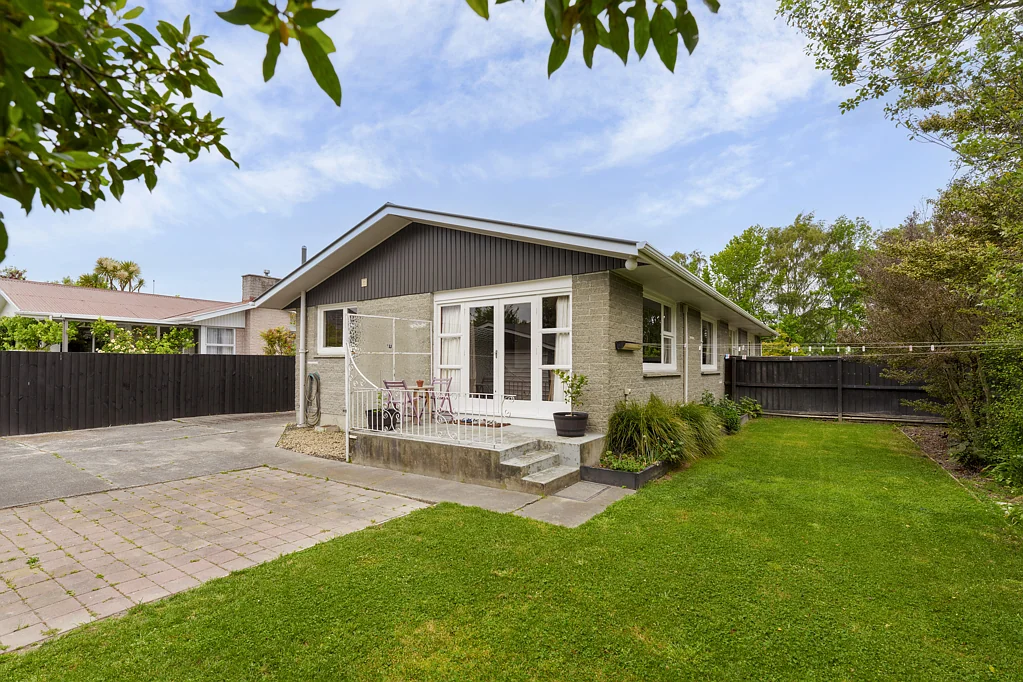 2/37 Lochee Road, Upper Riccarton, Christchurch, Canterbury