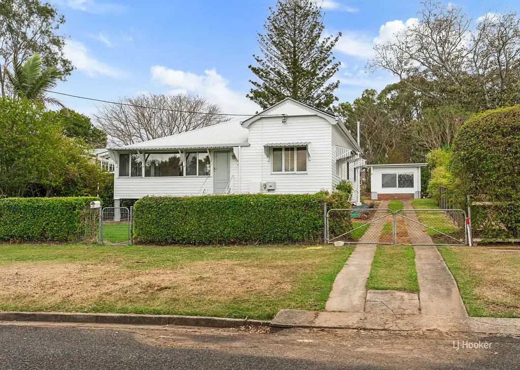 Toogoolawah 2Kwarto Charming Country Classic - Open Home this Saturday 17th October 11:30am till 12: