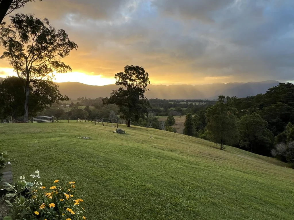 Brays Creek Secluded sanctuary with massive views...