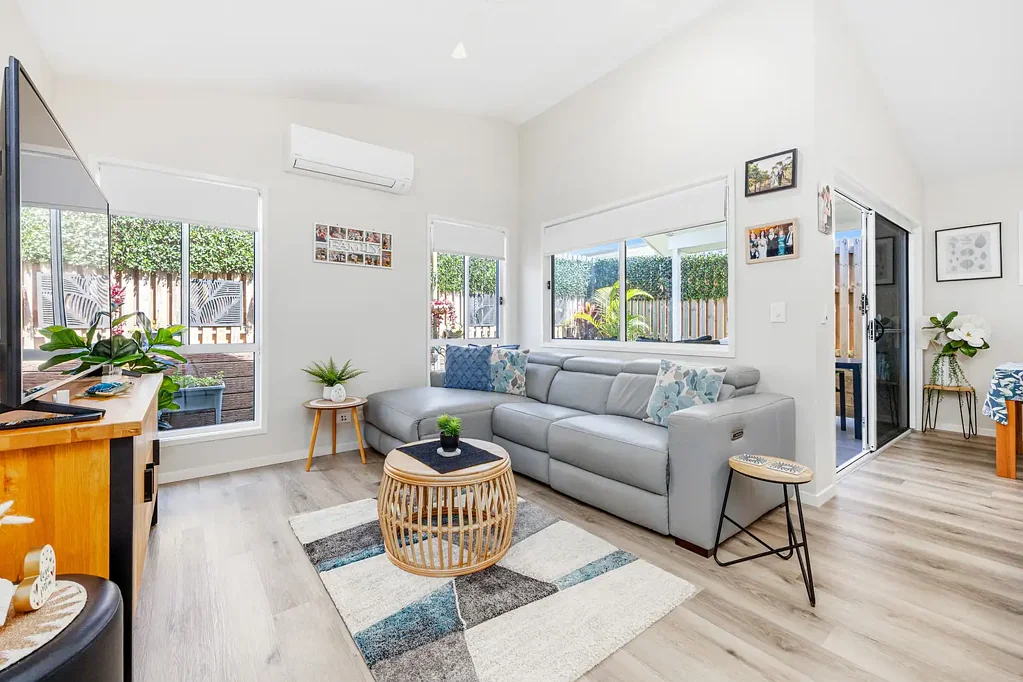 Urangan 2ਬੈੱਡਰੂਮ Space, Comfort, and Convenience!