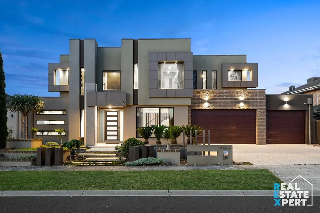 4 Freshwater Boulevard, Lyndhurst, VIC 3975
