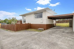 1/11 Charntay Avenue, Clover Park