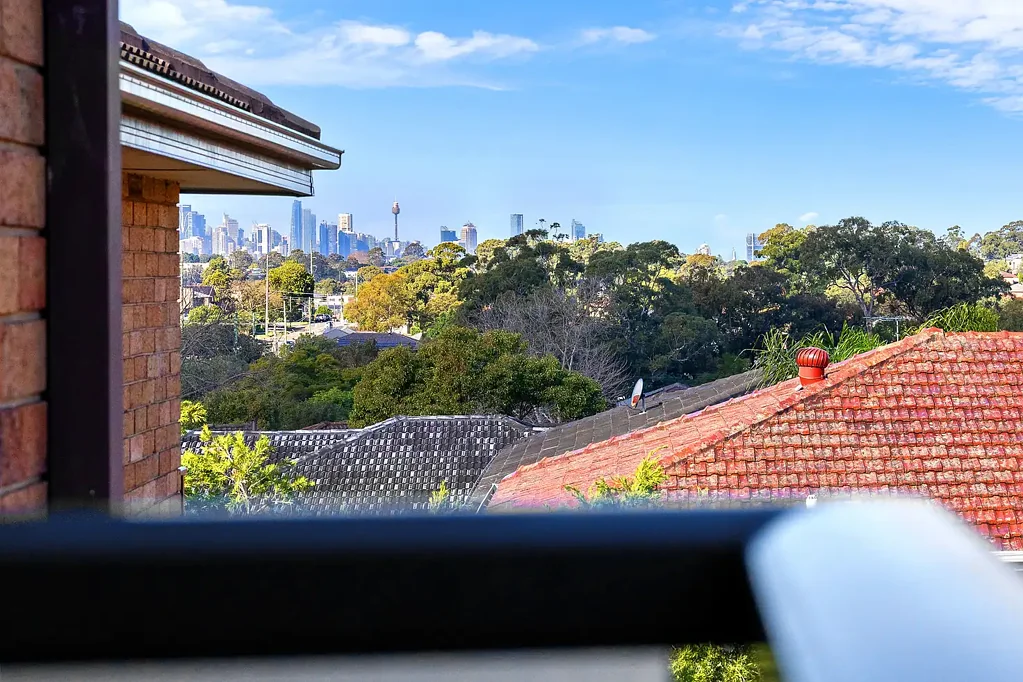 Ryde 2બેડરૂમ Top floor with city skyline vistas