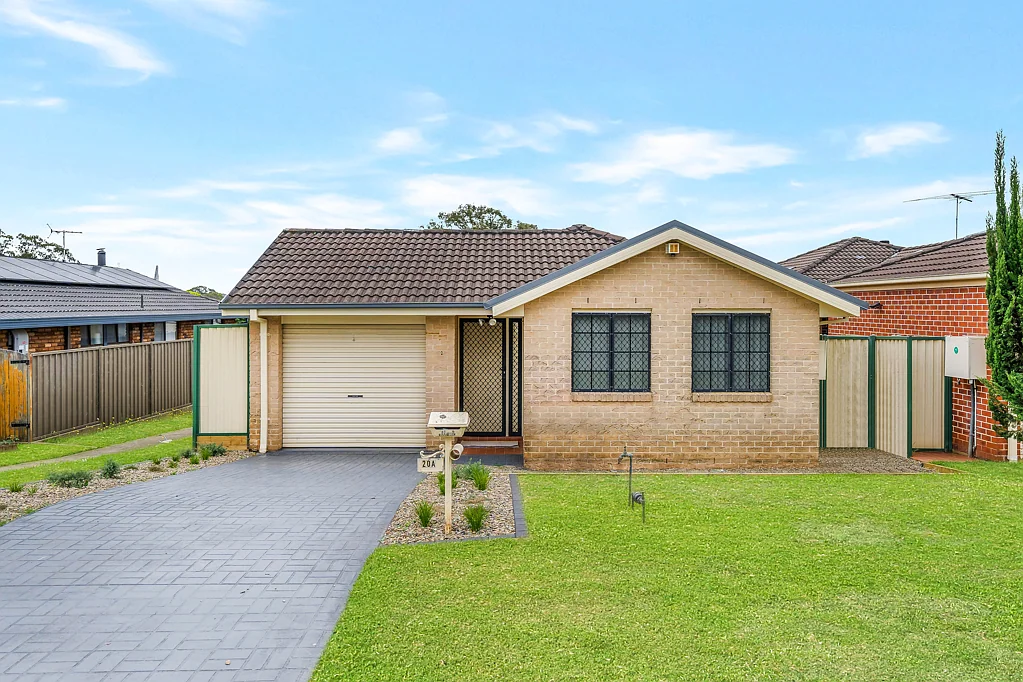 20a Harrow Road, Glenfield, NSW 2167