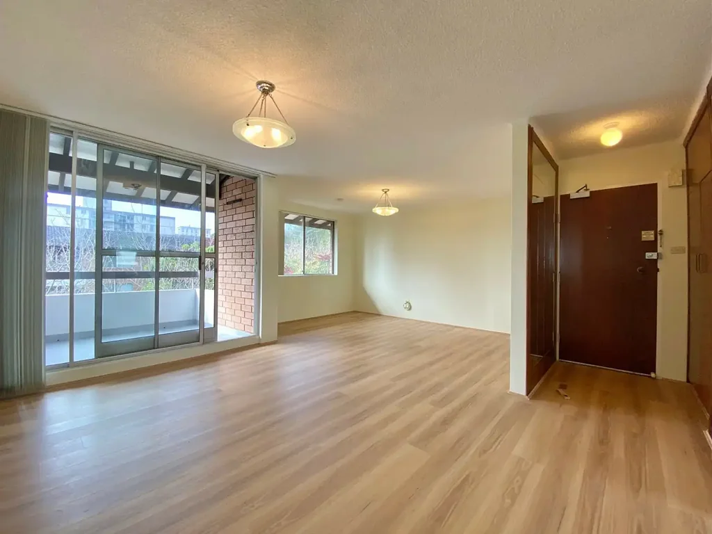 Perfectly Positioned 2 Bedroom Apartment!