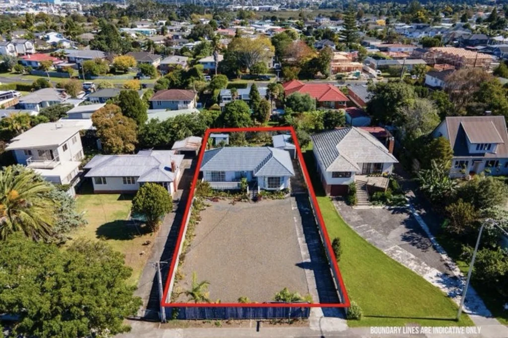 Te Atatu Peninsula 3બેડરૂમ Location Plus Subdivision