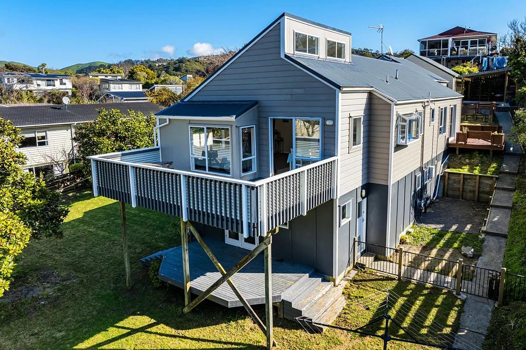 Whitby 6房  BIG HOME, BIG SECTION & ROOM FOR EVERYONE