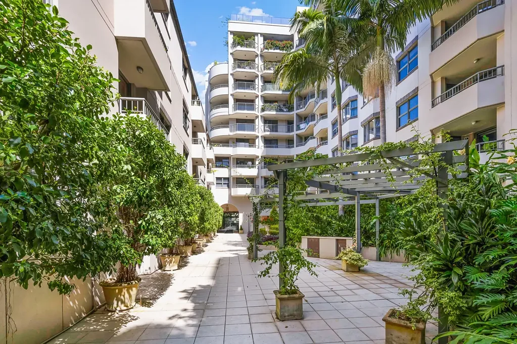 Renovated Resort Style Living In The Heart Of Pyrmont - Enter via Mount Street