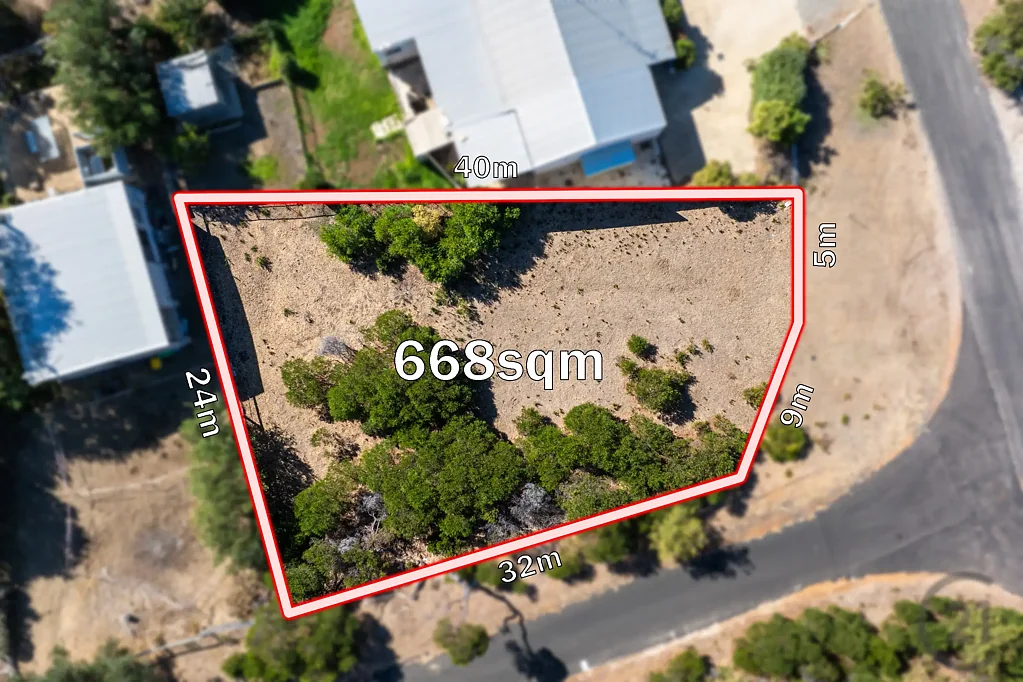 Preston Beach Coastal Escape – Prime Vacant Land in Preston Beach!