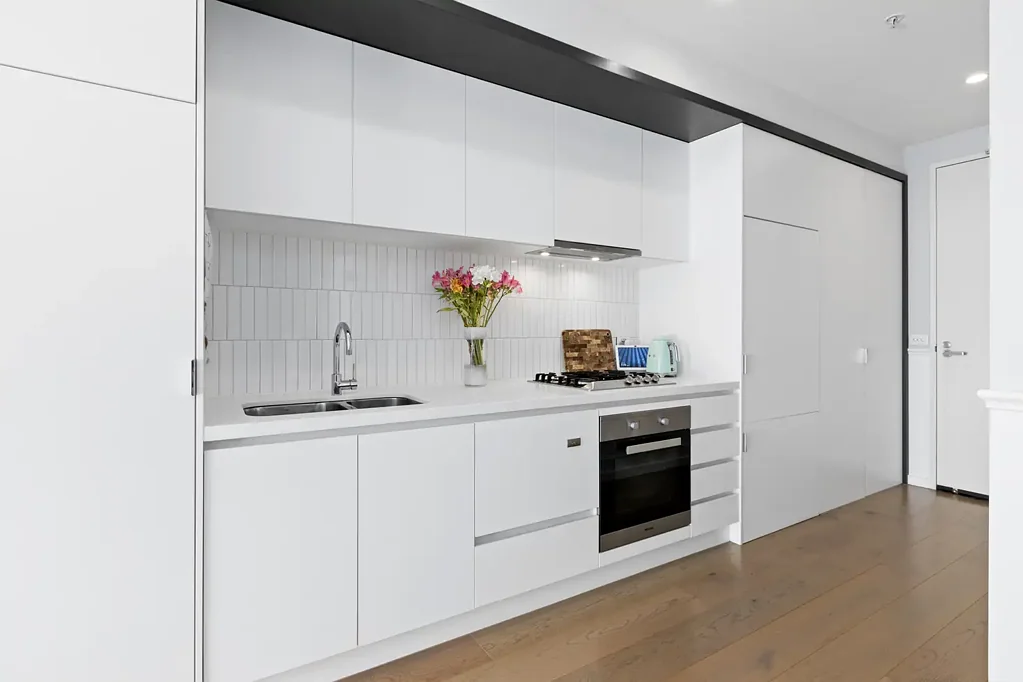 Mentone 2房 时尚两卧公寓 豪华屋顶露台 全景视野 现代装修 高品质电器 优越地理位置 私人阳台 步行便利 Luxury Apartment in Heart of Mentone