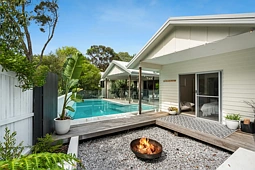 17 Rainbow Crescent, Sunrise Beach