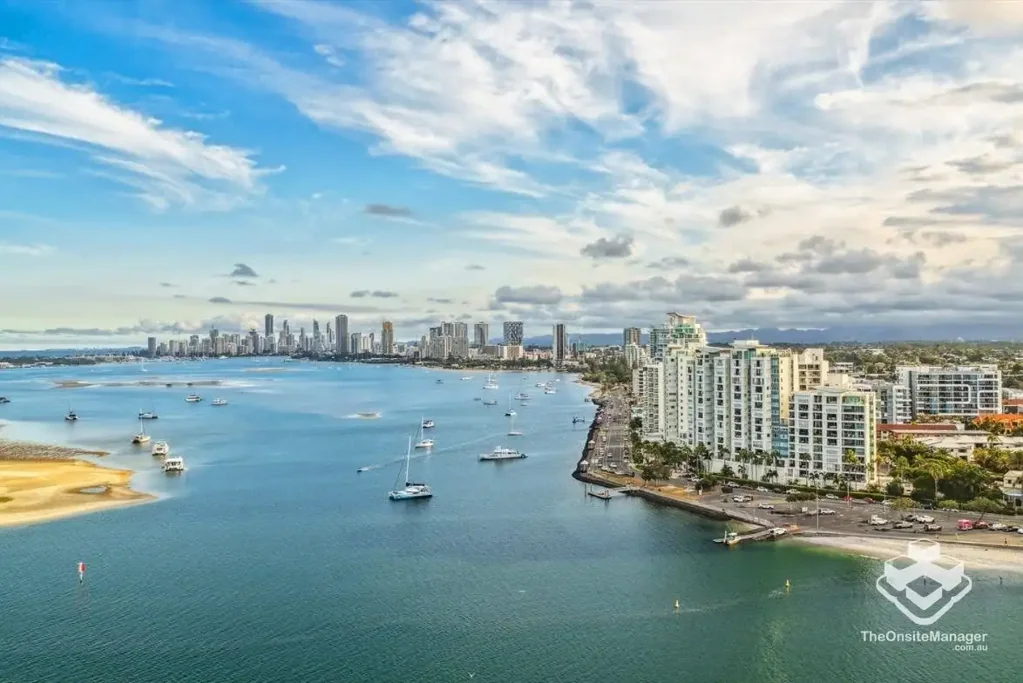 Executive Waterfront Apartment | Fully Furnished | Minutes to Griffith University & Gold Coast University Hospital