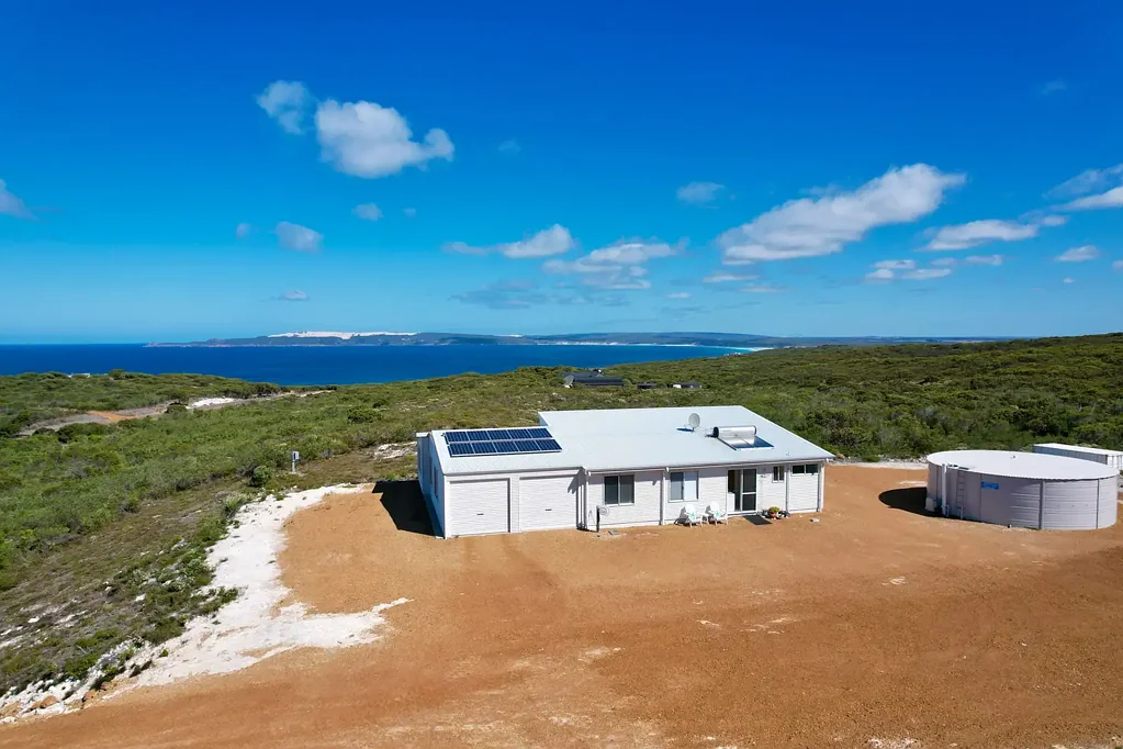 Bremer Bay 4房  Views, Space & Style on Point Henry Peninsula