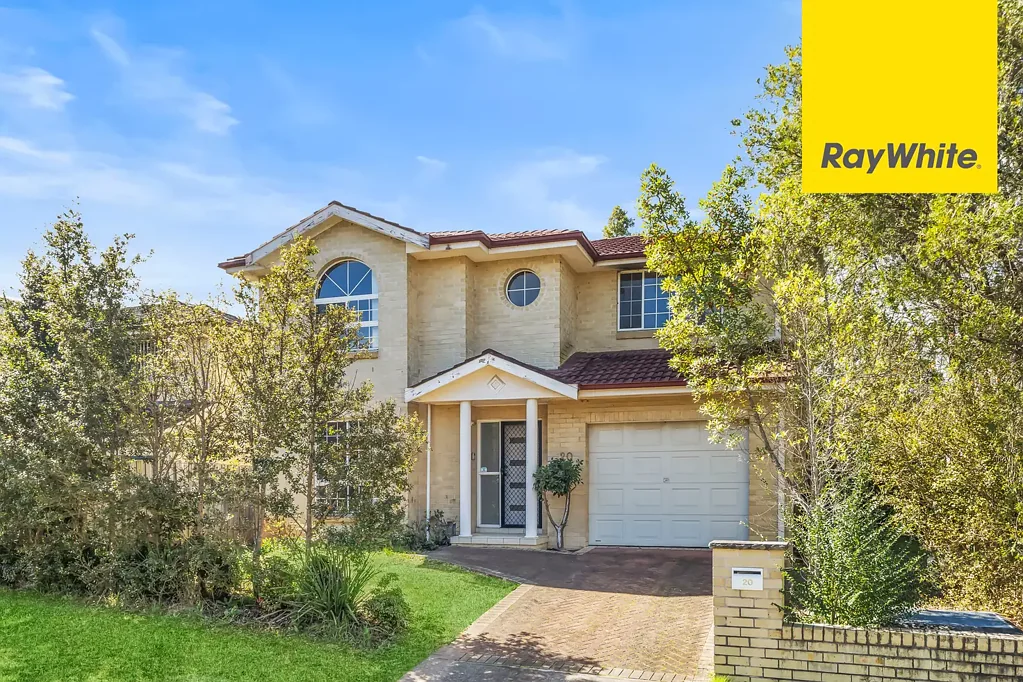 Immaculate  conditon, close to shops & transport