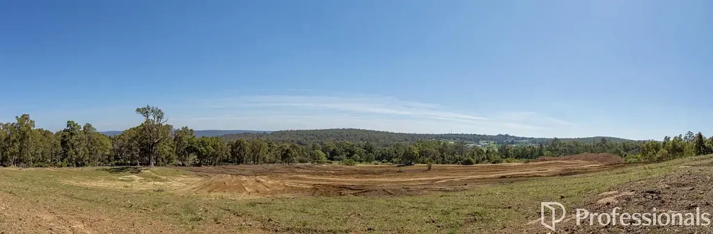 Karragullen Live Off the Grid in a Private Hillside Paradise