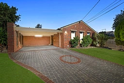 6 Cootamundra Drive, Wheelers Hill