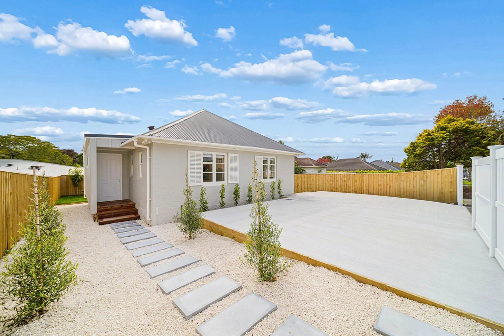 Mount Albert 3 Slaapkamer MUST BE SOLD - MAKE AN OFFER!