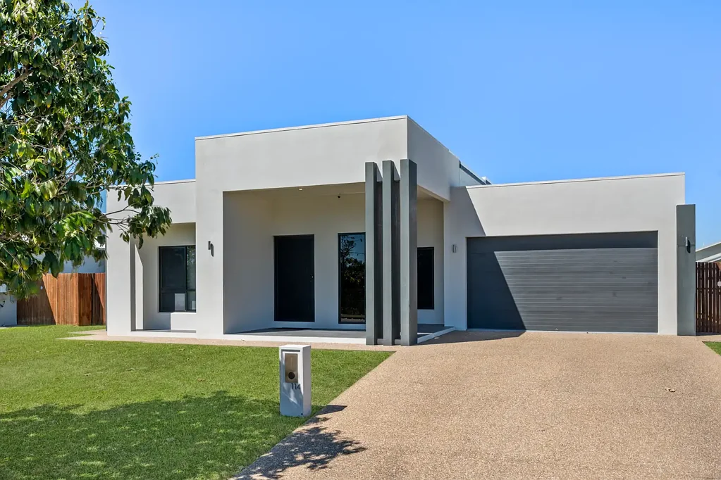 Kirwan 4 Bedroom Contemporary Family Living