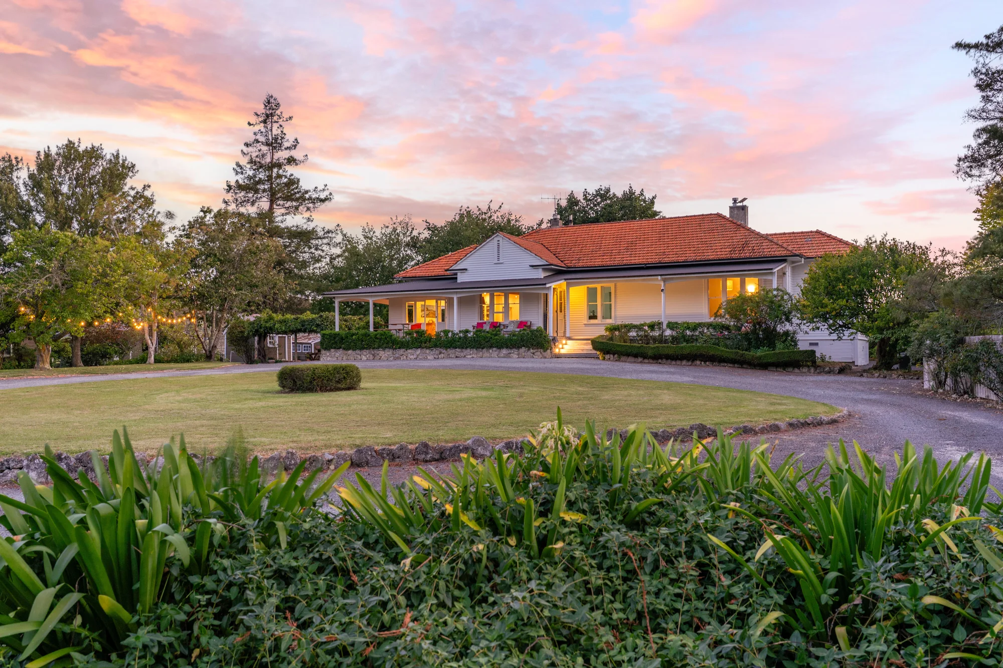 Poukawa 3房  Historic Poukawa Homestead with Modern Luxury