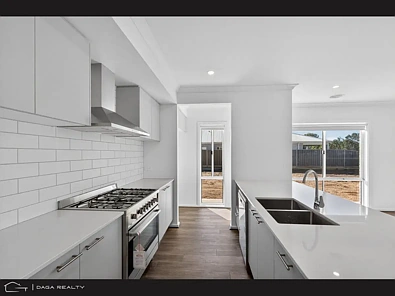 10 Peter Thomson Circuit, Yarrawonga, VIC 3730, 4 slaapkamers, 2 badkamers, House