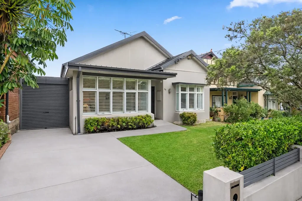 39 Lenore Street, Russell Lea, NSW 2046