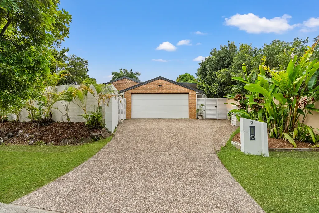 2 Exmouth Court, Elanora, QLD 4221