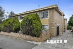 9/12 Allard Street, Brunswick West