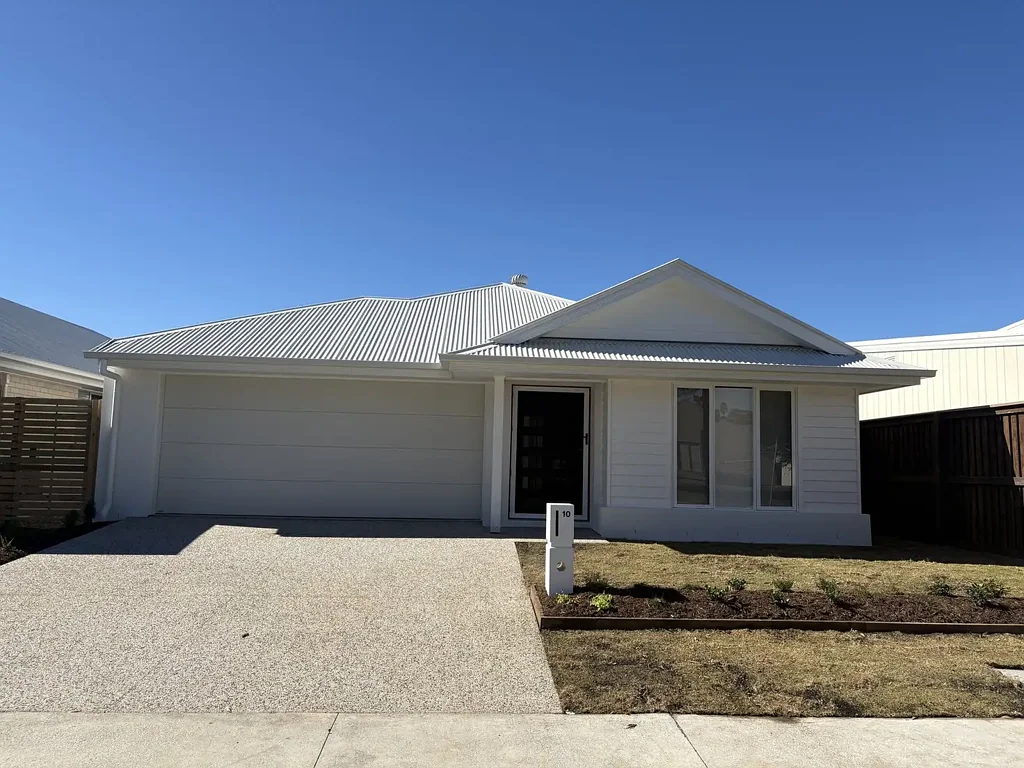 Family Home in 'Affinity Estate' With Ducted Air Con System.